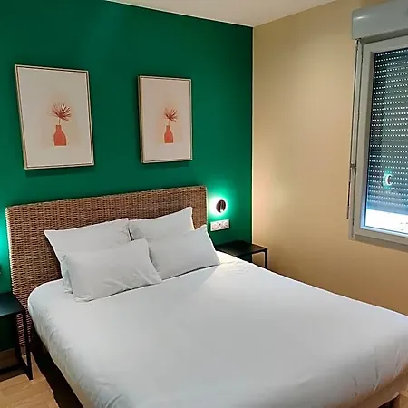 De Hotel 2*